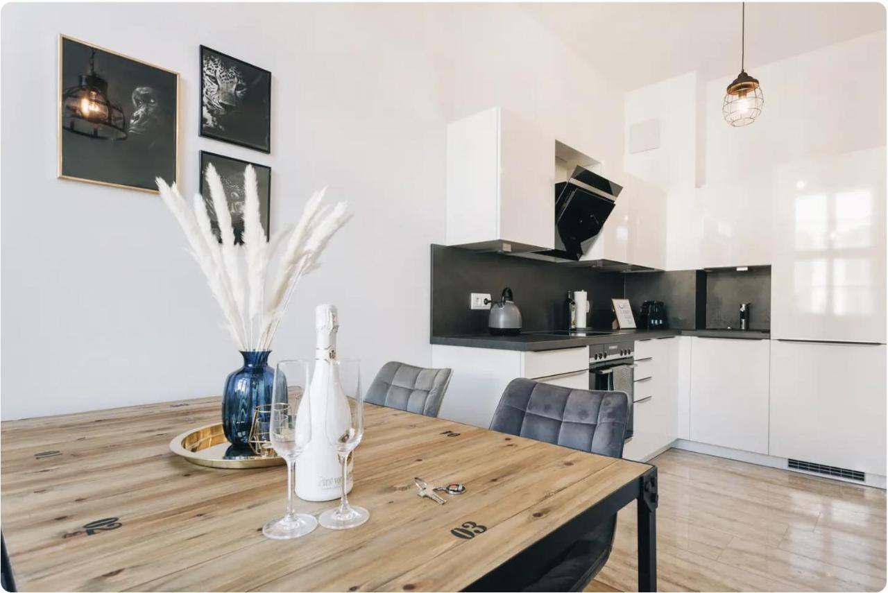 Tip! Zentraler Geht'S Nicht! Premium Apartment In Der Altstadt เดรสเดน ภายนอก รูปภาพ